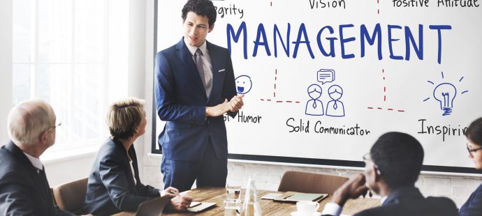 management-coaching-business-dealing-mentor-concept-min